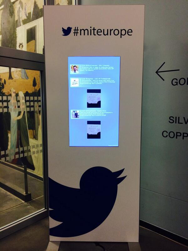 hashtag display around social wall